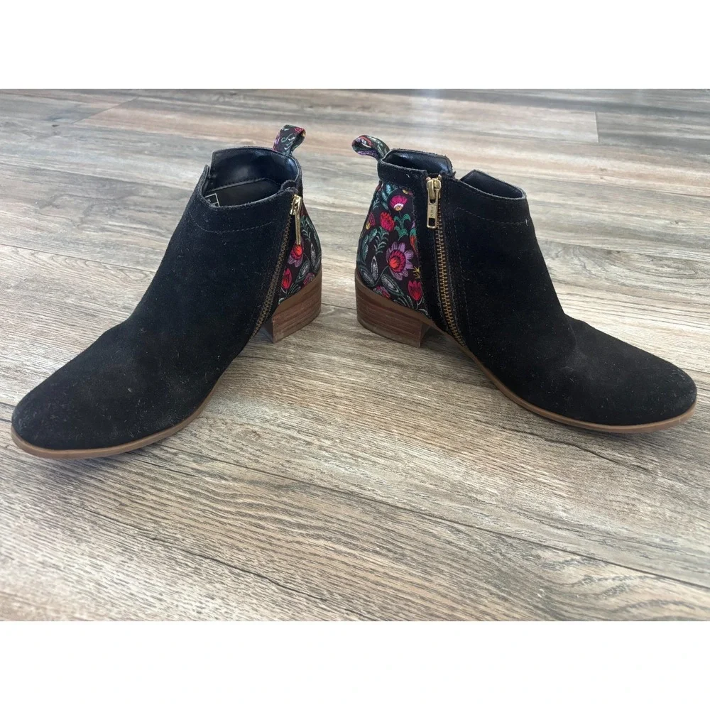 Inkkas Rooster Bootie 8 Black Suede Floral Embroidery Boho Festival Cottagecore